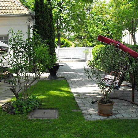 Kornel Apartman Шіофок Екстер'єр фото