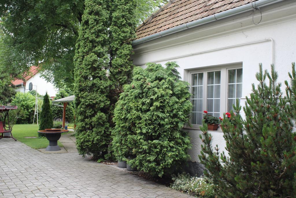 Kornel Apartman Шіофок Екстер'єр фото