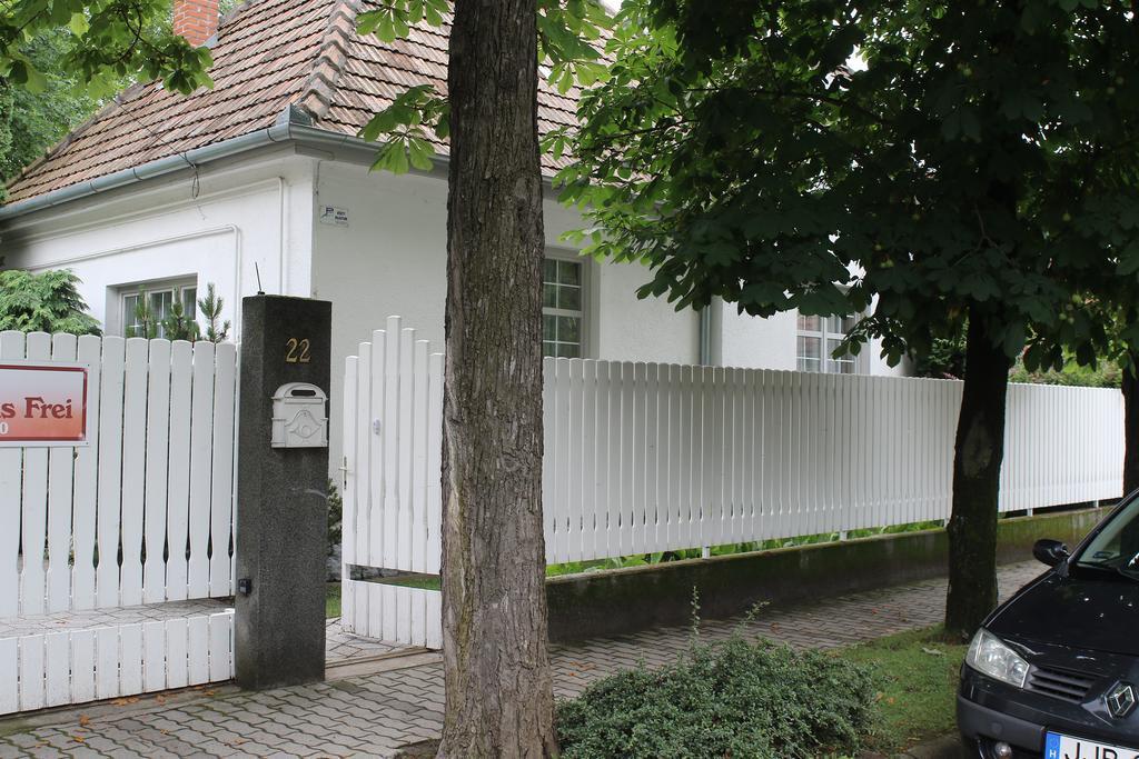 Kornel Apartman Шіофок Екстер'єр фото